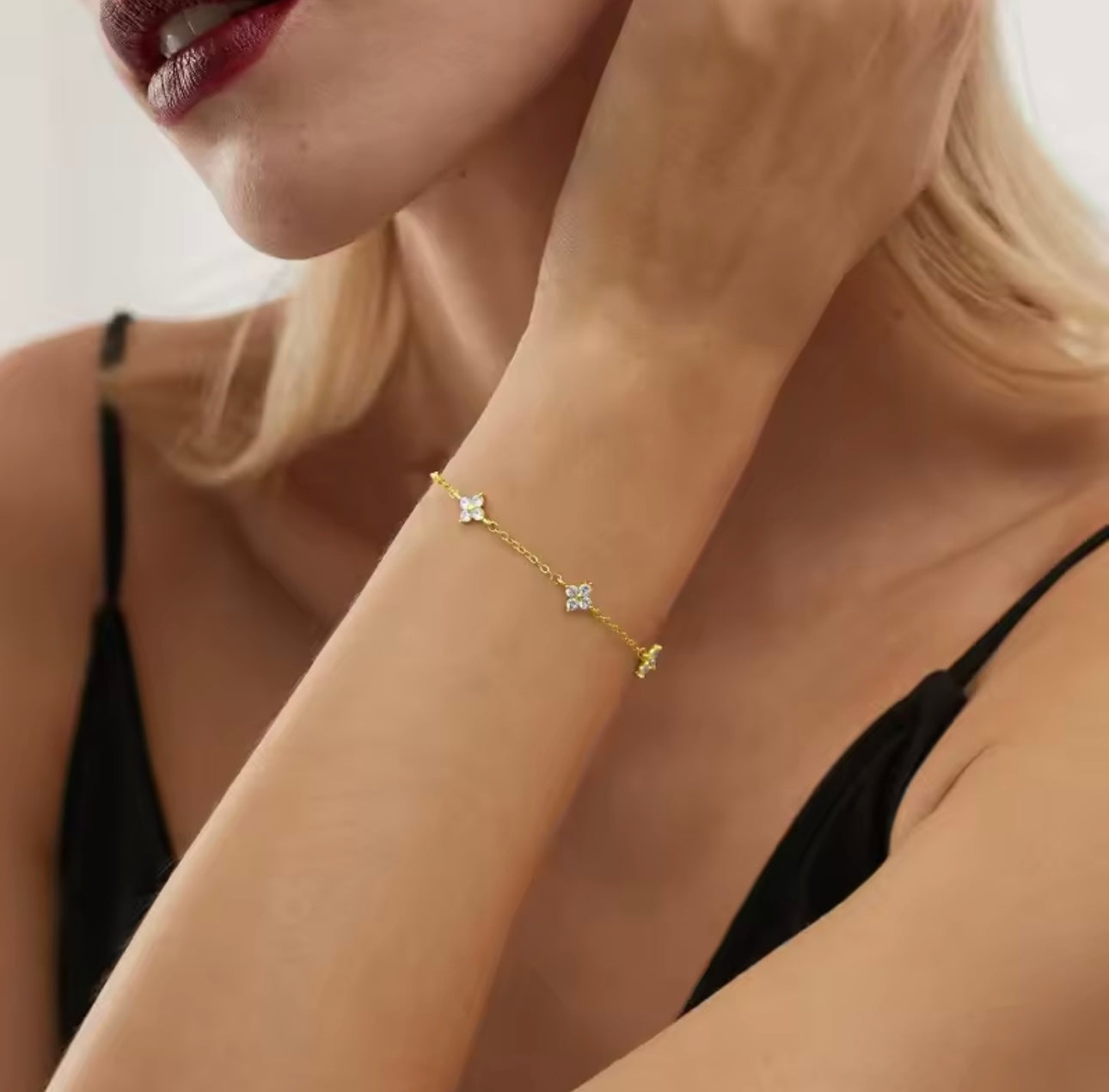 Nura Bracelet – Stainless Steel Minimalist Unisex Design