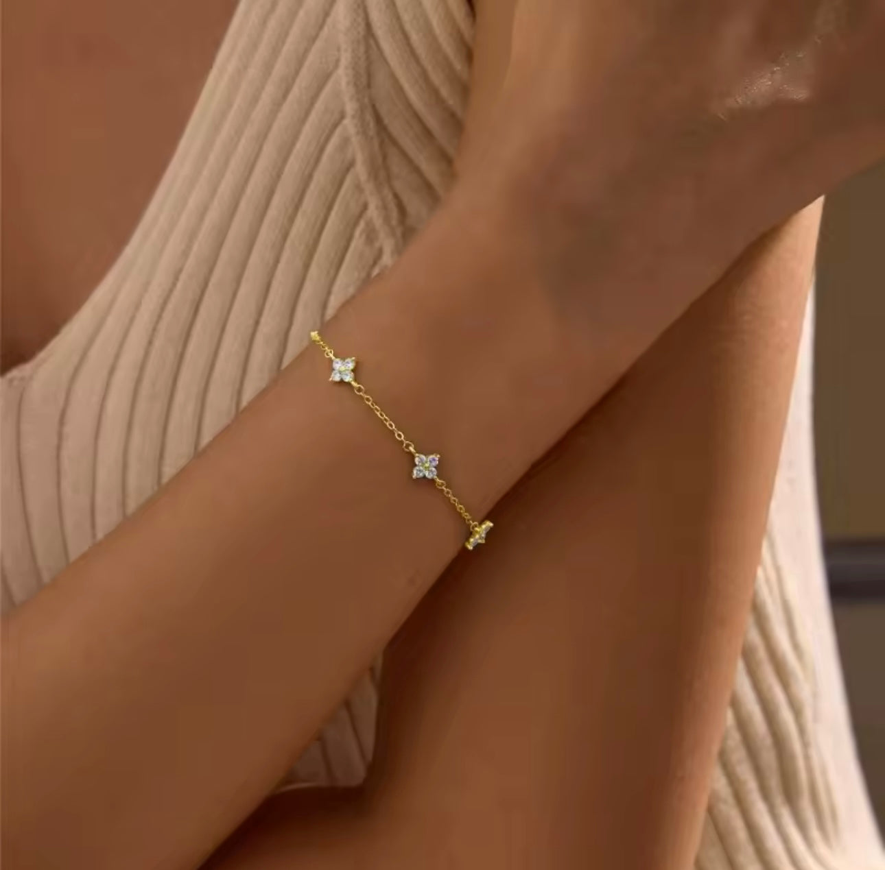 Nura Bracelet – Stainless Steel Minimalist Unisex Design